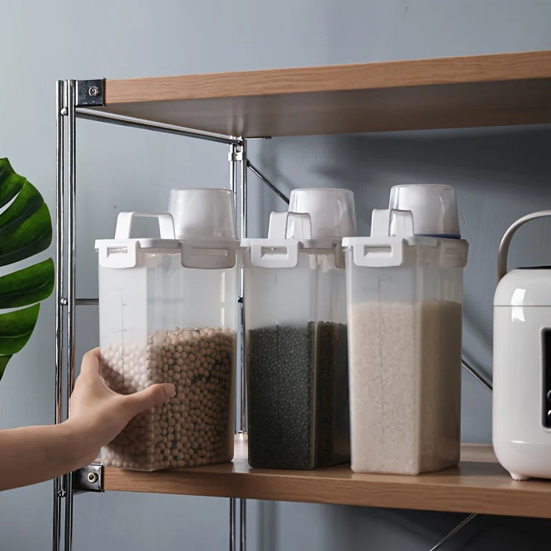 Airtight Rice Storage Container with Lid 2.5L Kitchen Food Storage Bin